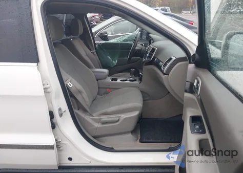 2012 Jeep Grand Cherokee Laredo из США, поврежденный, VIN 1C4RJFAG3CC149511